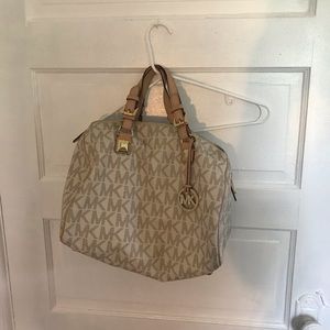 Michael kors bag
